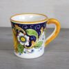 Tazza in ceramica decorata a mano "Limone Blu"